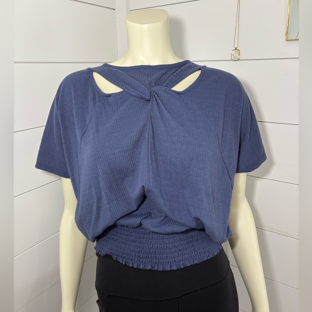 Daytrip Navy Knotted Short Sleeve Top
